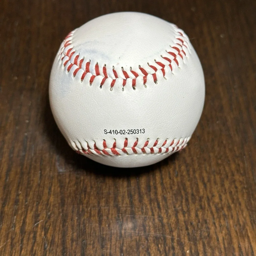 Red Sox Signed Minor League baseball‎ Lowell Spinners Cleuluis Rondon #5